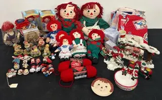 Large Raggedy Ann & Andy Collectible Lot: Plush Dolls, Boxed Brass Key, Applause Snowden, Patterns