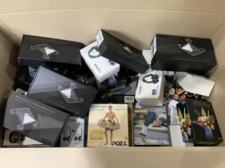 General Merchandise - Satlite Starlink Mini Case, Wantek Headphones, Philippine Airlines Model Airplane