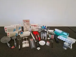Hamilton Beach Mixers, Cuisinart Knives, Kitchen Utensils & Storage Bulk Lot, 35+ Items ( boxed appliances new. Electric knife powered on.