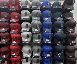 ASSORTED BRAND - Baseball Fitted and Snapback Hat