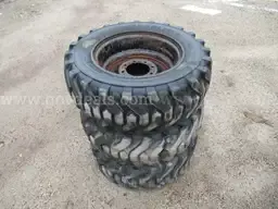 Lot of Trackless Tires