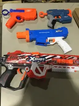 Lot of toy guns-red white & black x shot toy gun "DH"