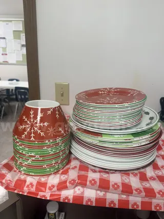Melamine Dinnerware Holiday Design (NOTE - PICKUP AT CARMI, IL CAMPUS)