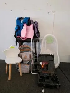 Drill,(unable to test) baby bath, Stearns H2O Sports Youth Type III PFD Life Jacket, 50-90 lbs, Blue, USCG Approved, 26-29 in Chest, two girls life jackets. Bar height bar stools. Kids wood chair ( shelf A)