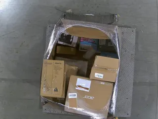 General Merch - HP i7 Desktop PC, Kyocera Black Printer Toner, Folding Luggage Cart