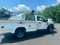 2017 FORD F-550 4X4, DRW, SERVICE BODY TRUCK WITH CRANE
