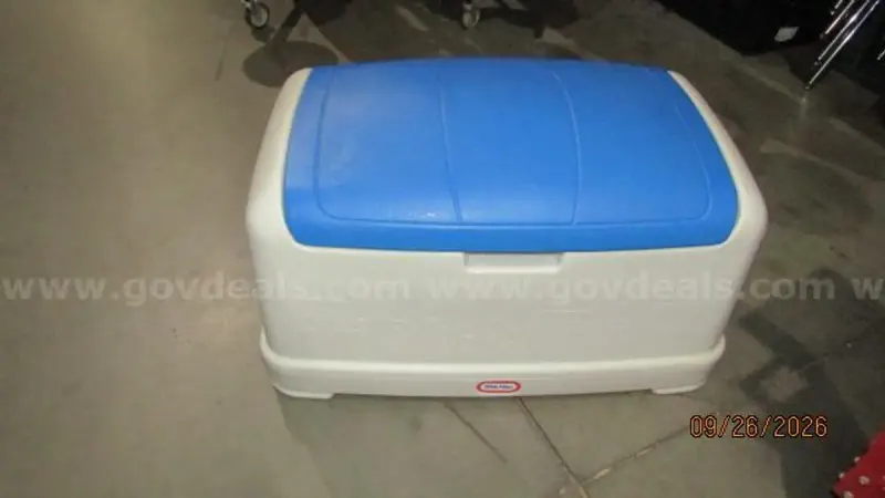 Storage toy bin - plastic