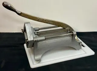 Keen Kut Shoe Stringer French Fry Cutter – Commercial Grade, Cast Iron, 1/4" Blade Grid