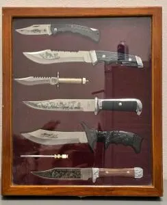 Wildlife Etched Stainless Hunting Knife Display Set, 6 Knives + Sharpening Rod, Wood Case