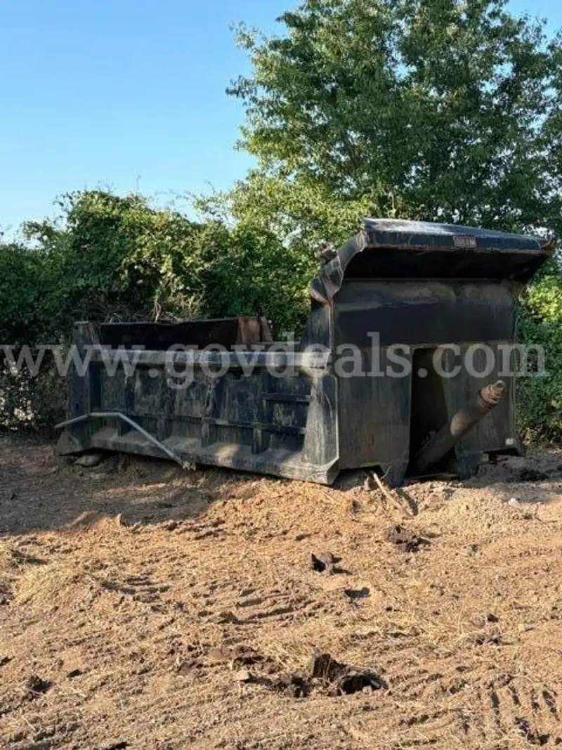 Heil Tandem Truck Bed with Hydraulic Cylinder