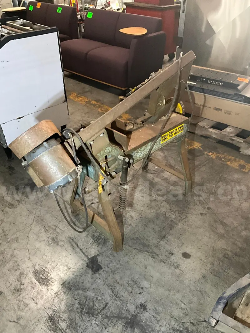 BAND SAW