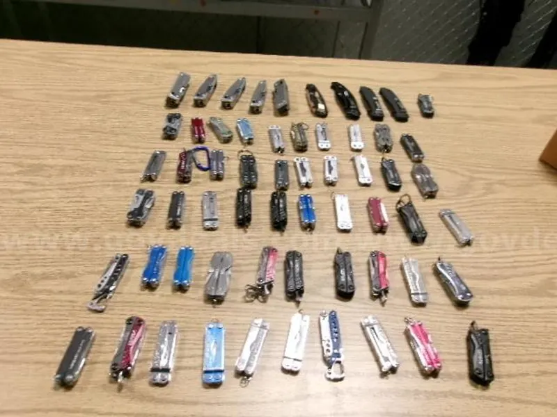 1 lot of Gerber and Leatherman small Multitools