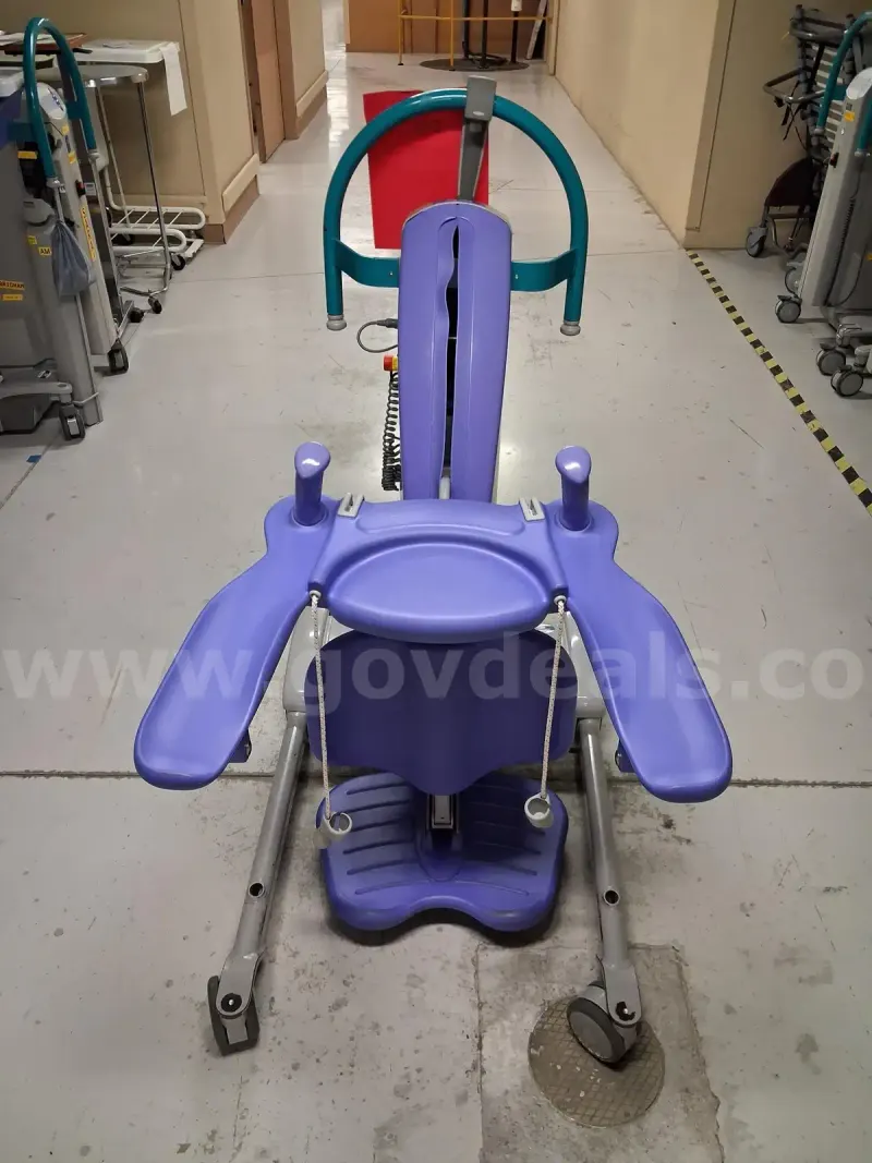 Arjo Sara Plus Lift - Non - Operational