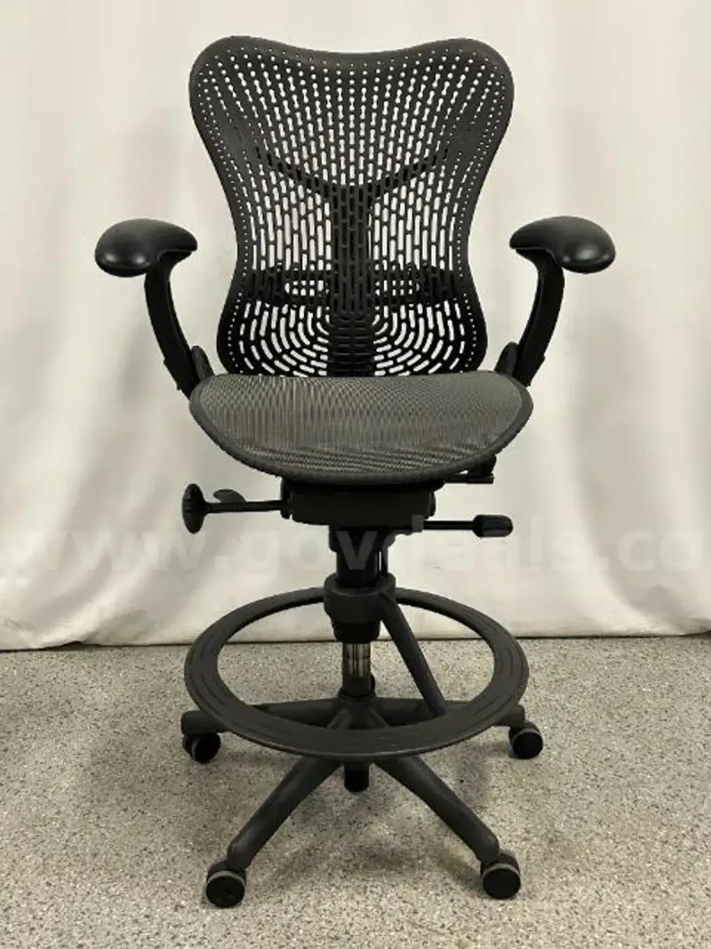 Herman Miller Mirra 2 Work Stool