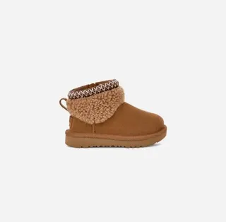 Shoes - Ugg T Classic Ultra Mini Boots, Hoka, Saucony, Jordan, Nike, Birkenstock, Vans, Skechers - Original