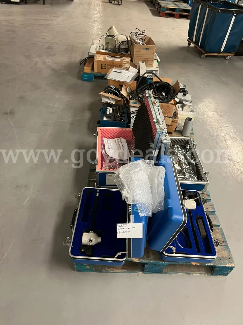 3 Pallets Assorted Lab equipment