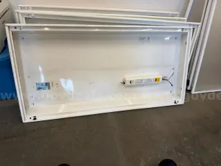 4 light fixtures with ballast and light cover 5 feet x 2.5 feet