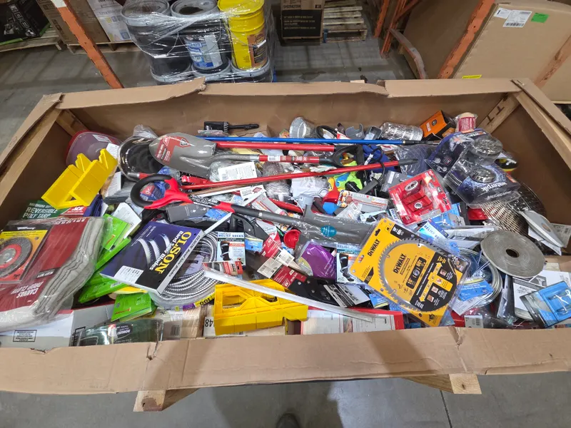 2 Pallets of UNMANIFESTED Mixed Merchandise